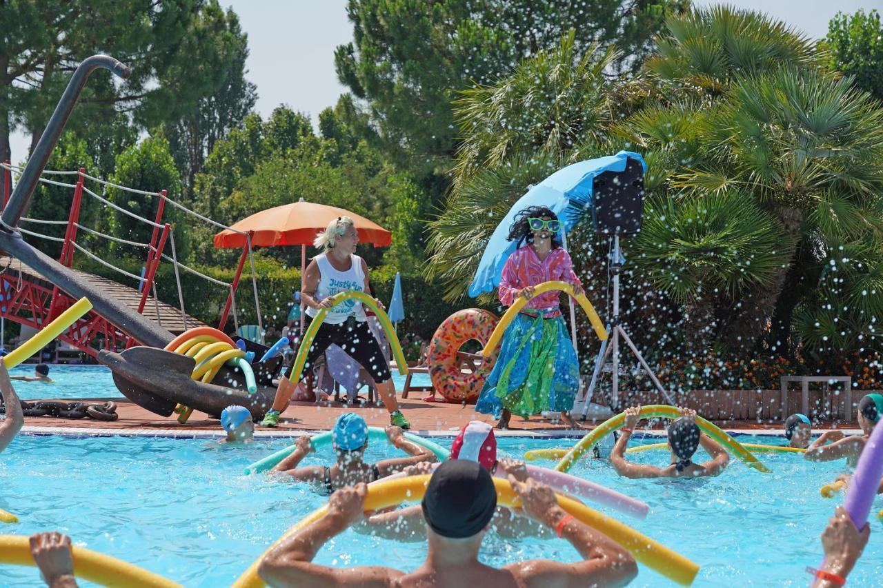 San Francesco Camping Village Десенцано дел Гарда Екстериор снимка