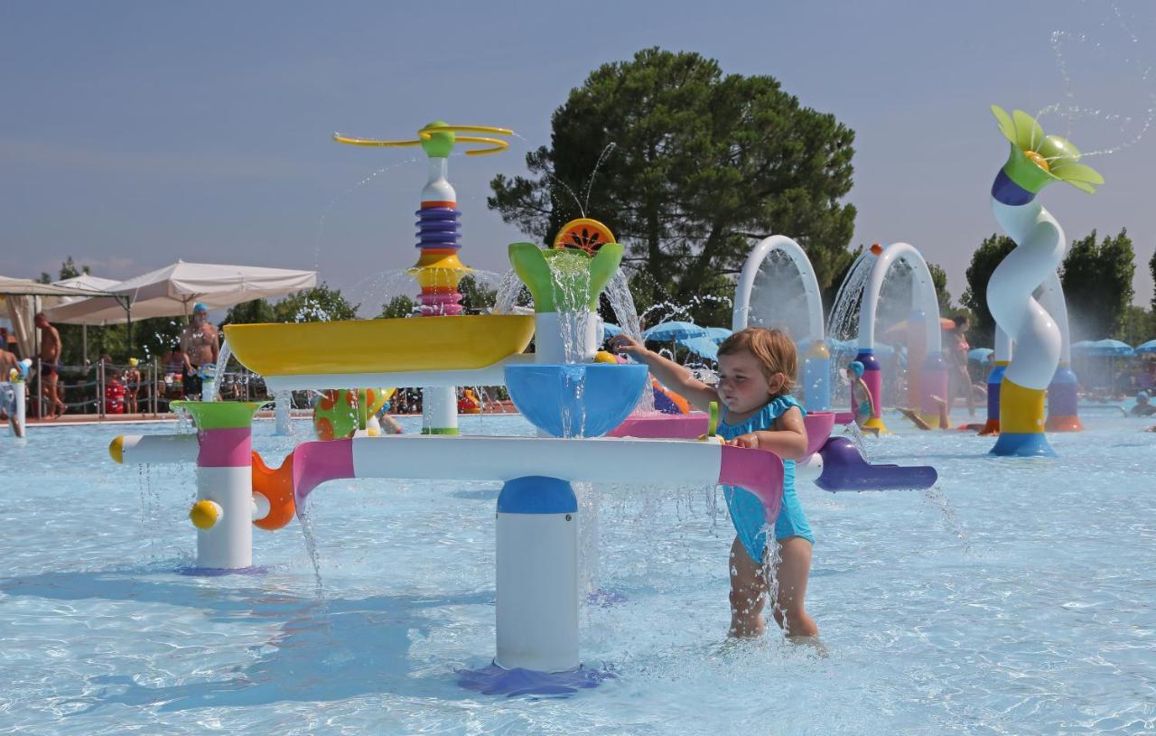 San Francesco Camping Village Десенцано дел Гарда Екстериор снимка