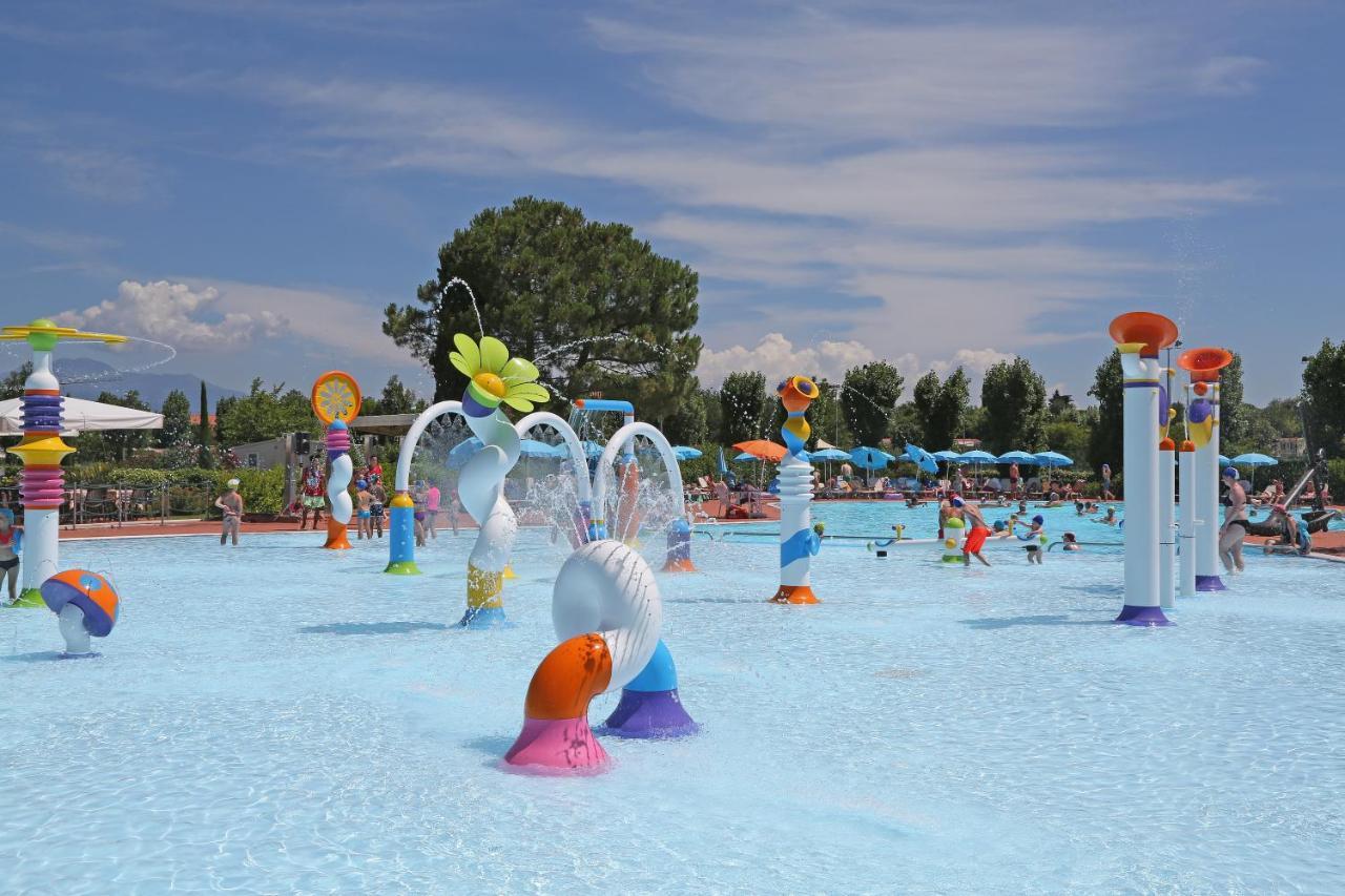 San Francesco Camping Village Десенцано дел Гарда Екстериор снимка
