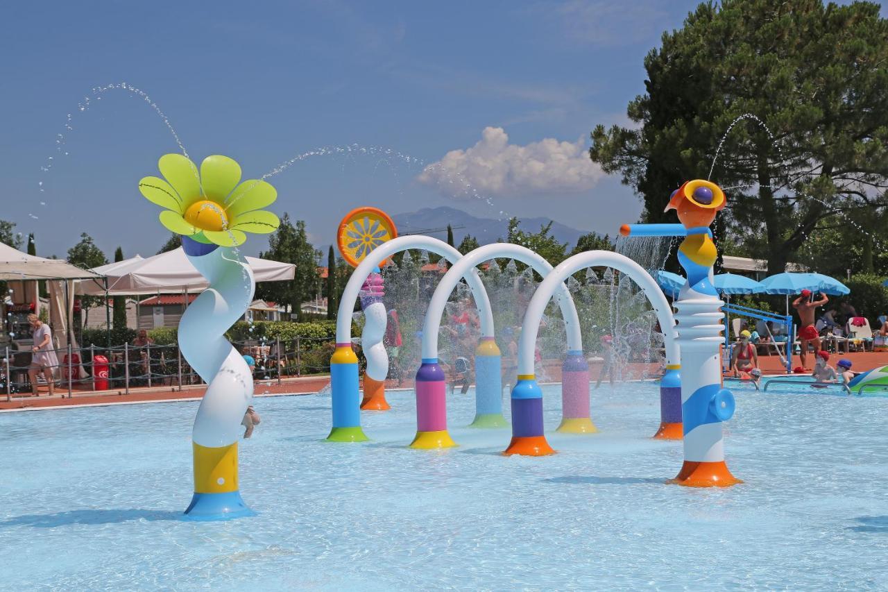 San Francesco Camping Village Десенцано дел Гарда Екстериор снимка